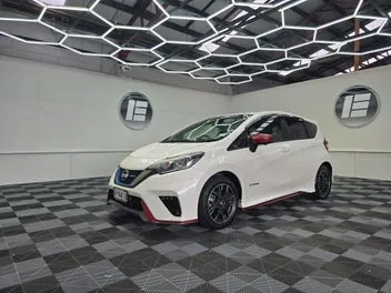 Nissan Note 2017 photo 2