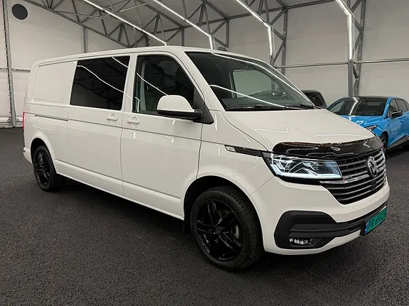 Volkswagen Transporter 2024 photo 2