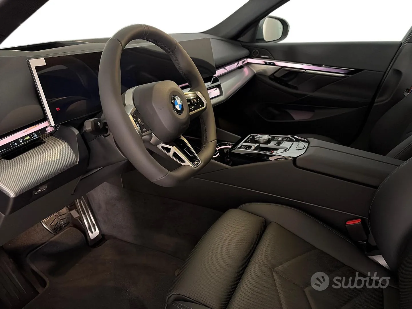 BMW 5 Series photo 4