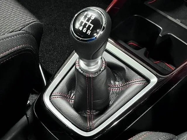 Suzuki Swift Sport 2021 photo 5