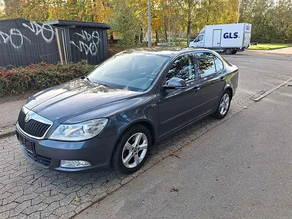 Skoda Octavia 2012 photo 5