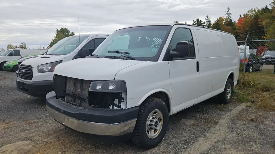 GMC Savana