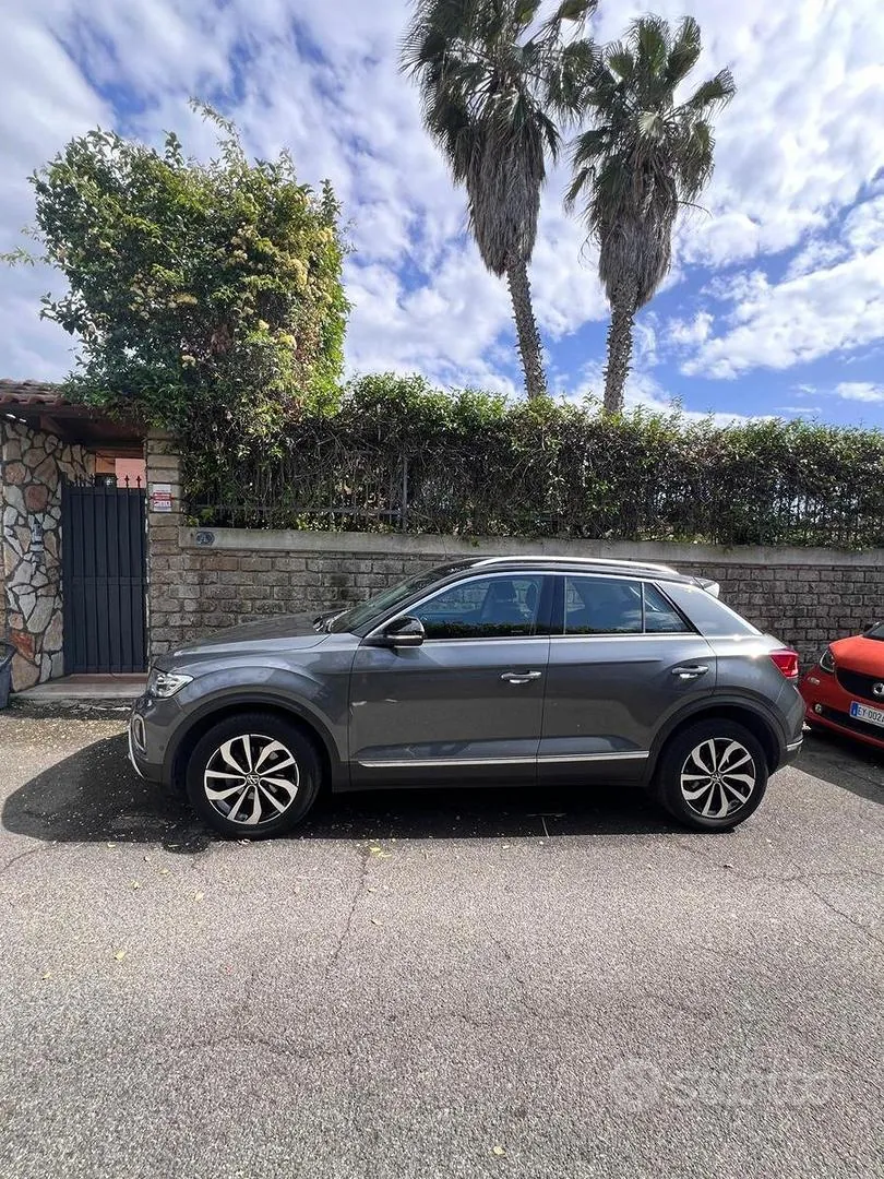 Volkswagen T-Roc 2024 photo 4
