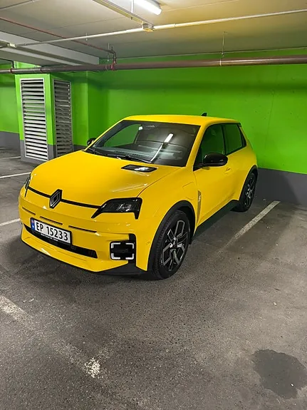 Renault 5 E-Tech 2025 photo 2