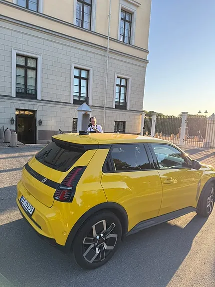 Renault 5 E-Tech 2025 photo 5
