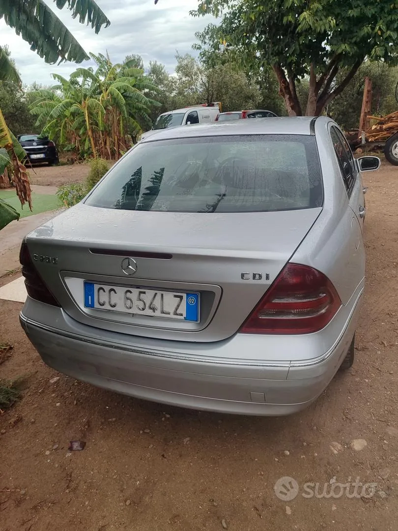Mercedes-Benz C200 Cdi 2002 photo 2