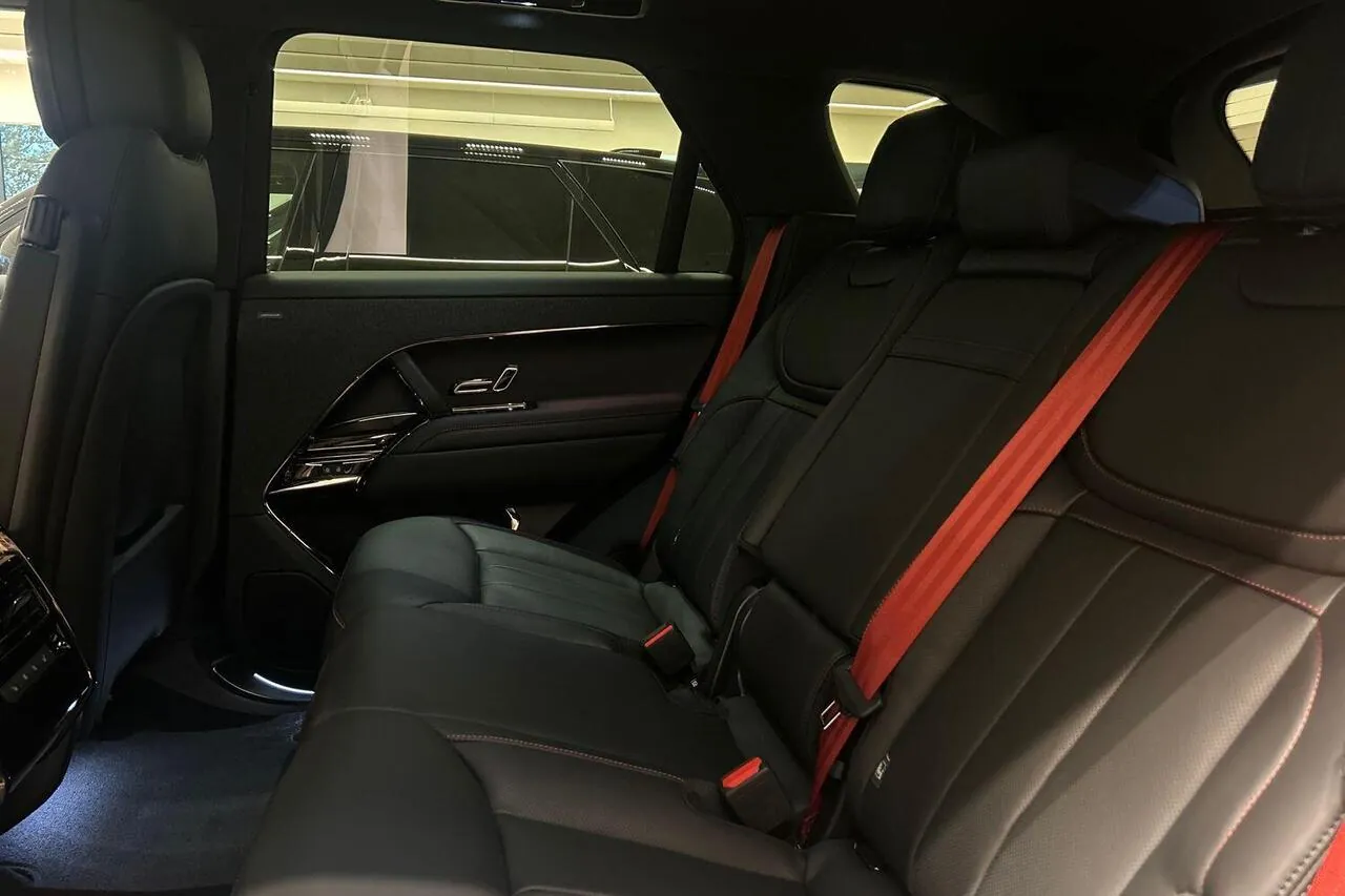 Land Rover Range Rover Sport photo 4