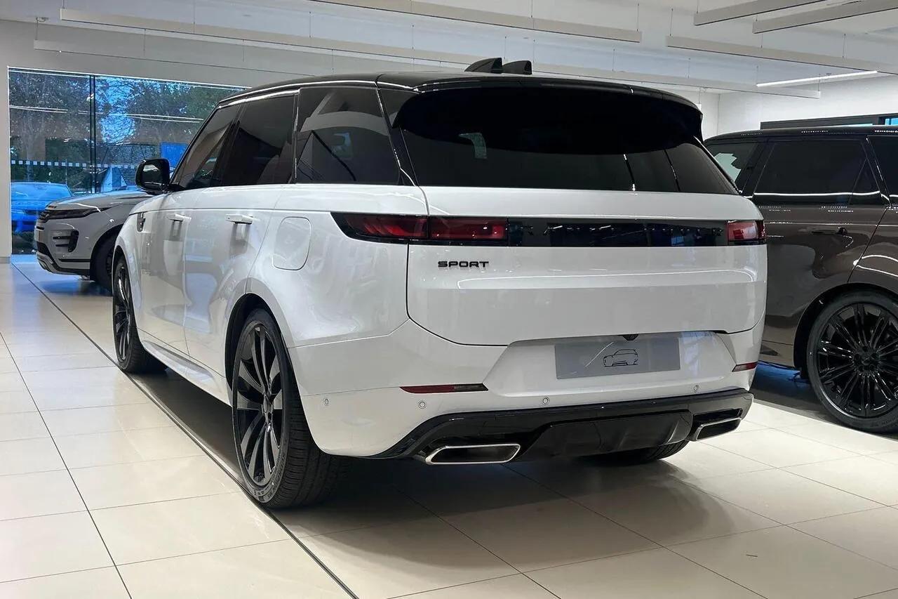 Land Rover Range Rover Sport photo 2
