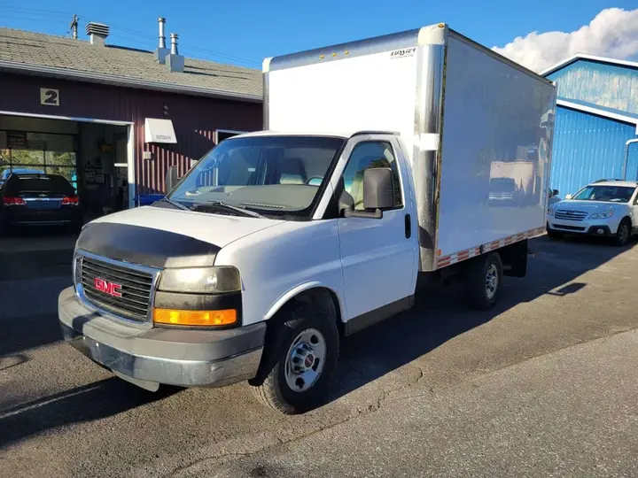 GMC Savana
