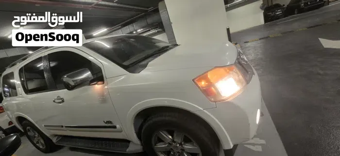 Nissan Armada 2014 photo 2