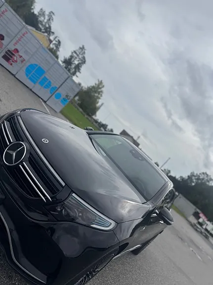 Mercedes-Benz Eqc400