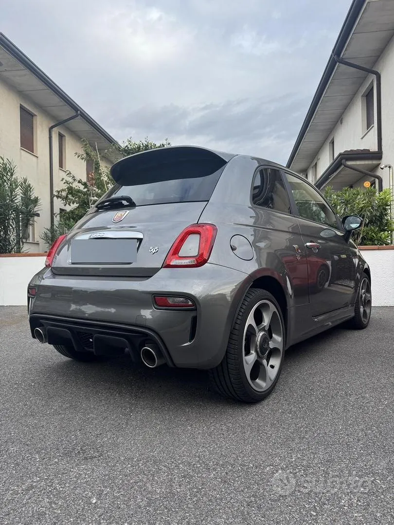 Abarth 595 2019 photo 2
