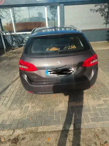 Peugeot 308 photo 4