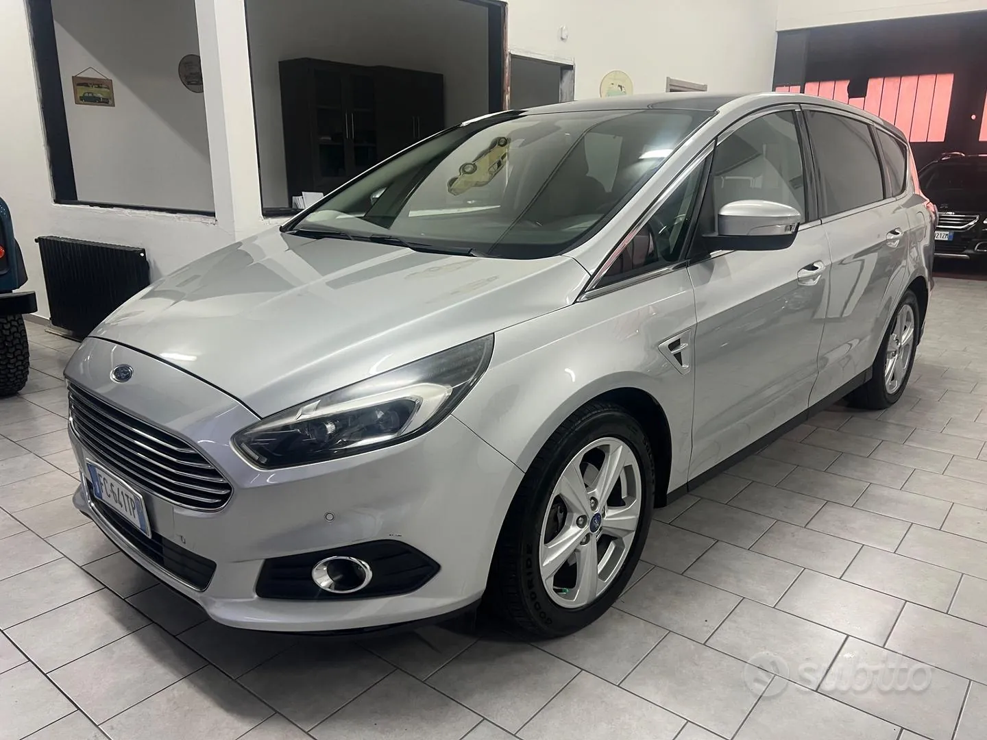 Ford S-Max