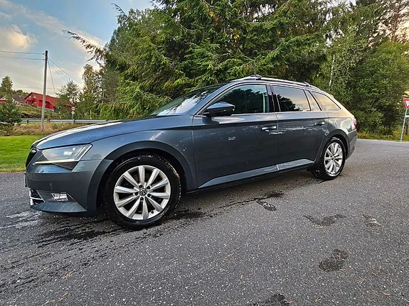 Skoda Superb 2016 photo 4