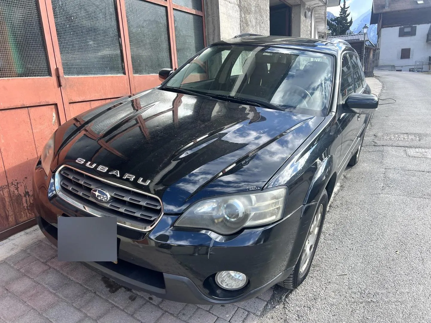 Subaru Legacy Outback 2004 photo 2