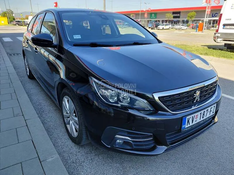 Peugeot 308 2020 photo 2