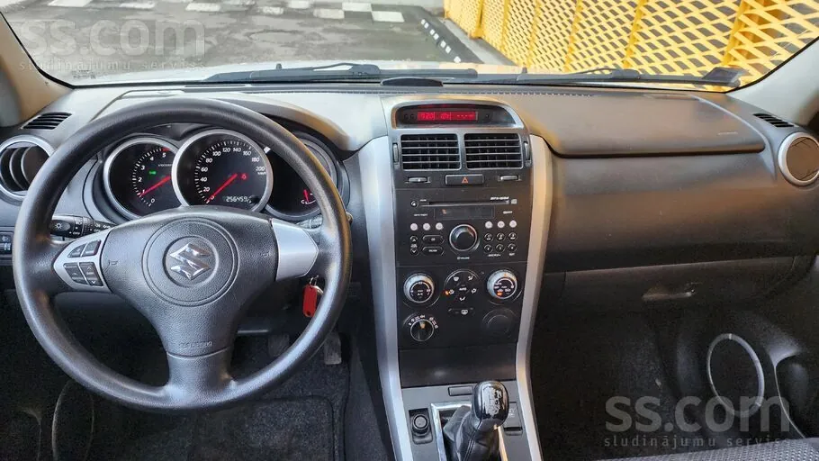 Suzuki Grand Vitara 2006 photo 3