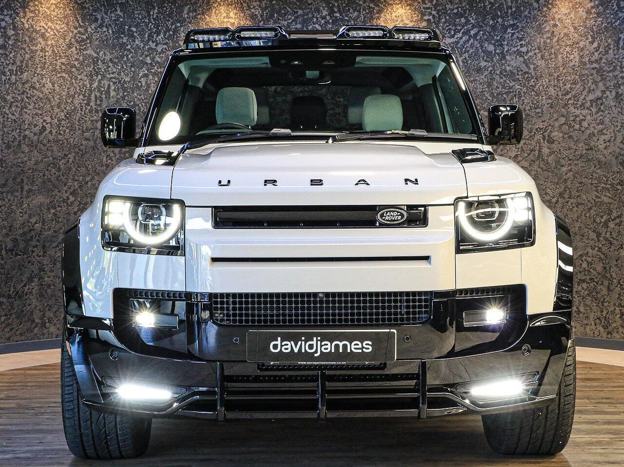 Land Rover Defender 90 2026 photo 4