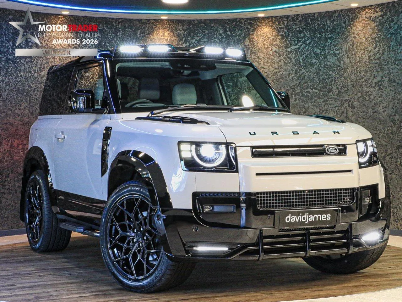 Land Rover Defender 90