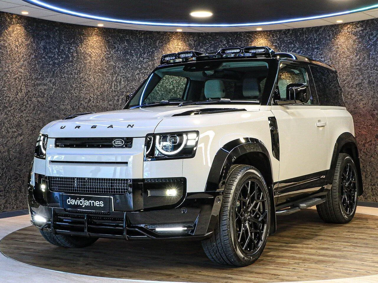 Land Rover Defender 90 2026 photo 5