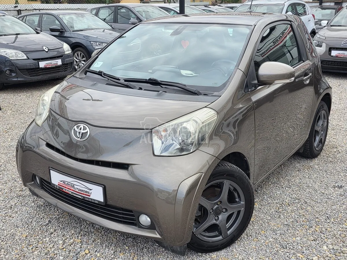 Toyota Iq