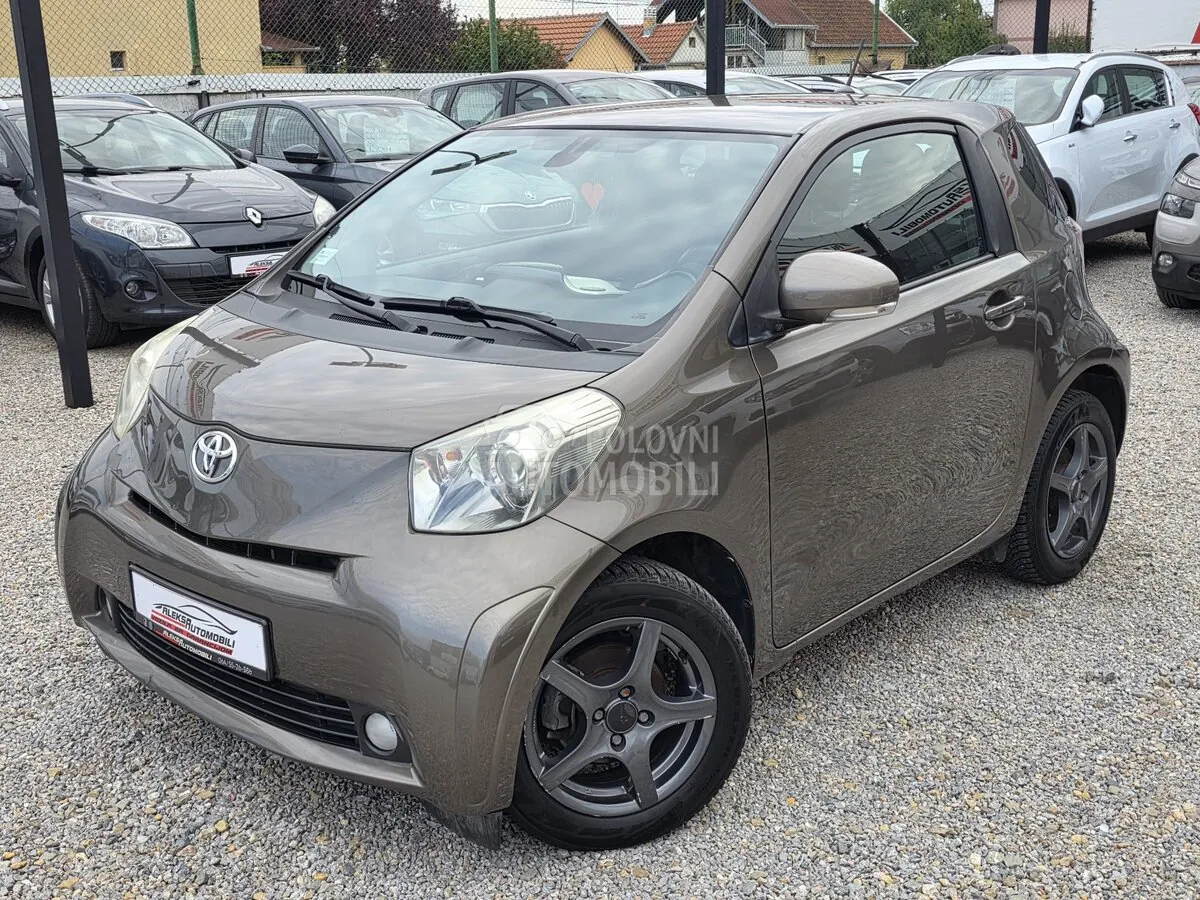 Toyota Iq 2010 photo 2