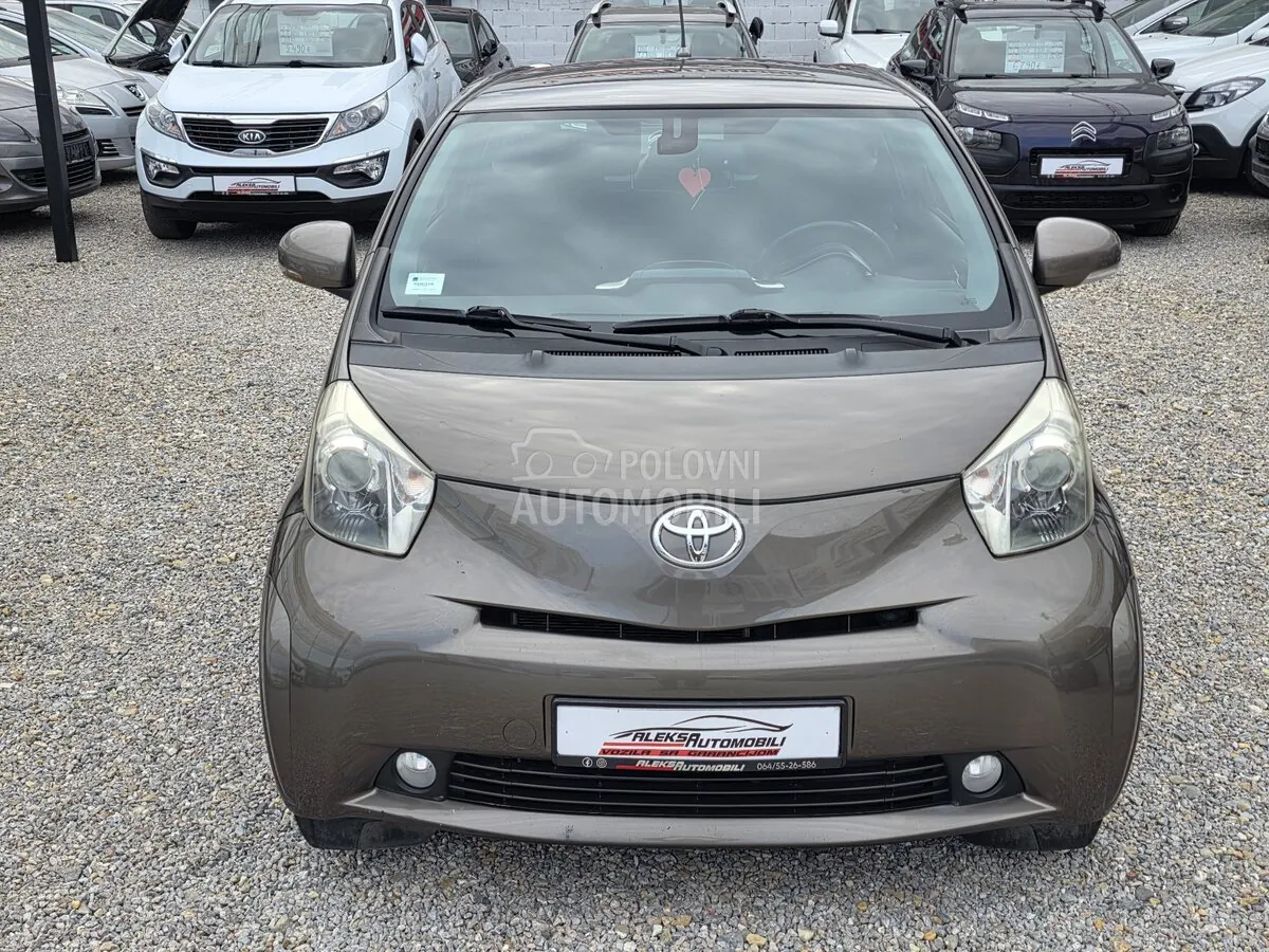 Toyota Iq 2010 photo 5