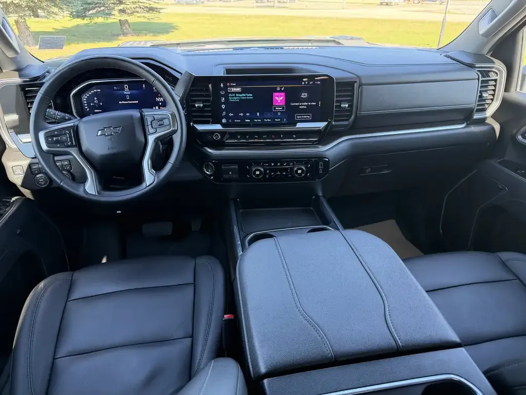 Chevrolet Silverado 2500 2026 photo 3
