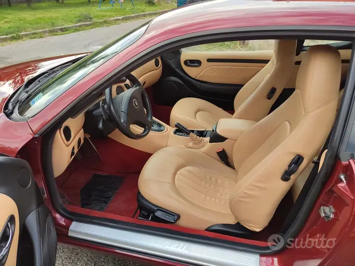 Maserati 4200 Coupé 2002 photo 4