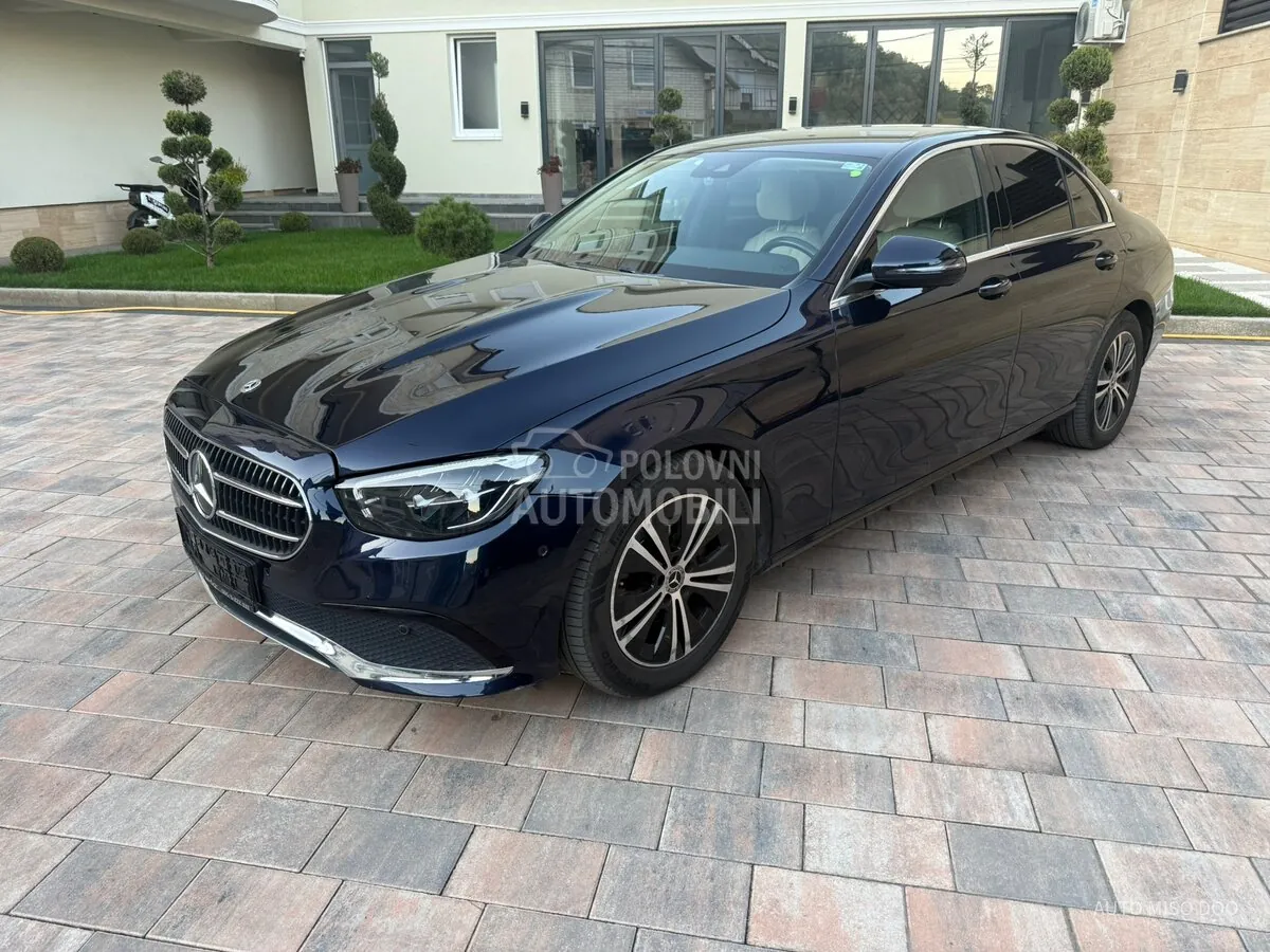 Mercedes-Benz E 220