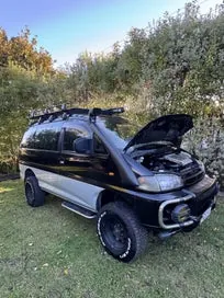 Mitsubishi Delica 1995 photo 2