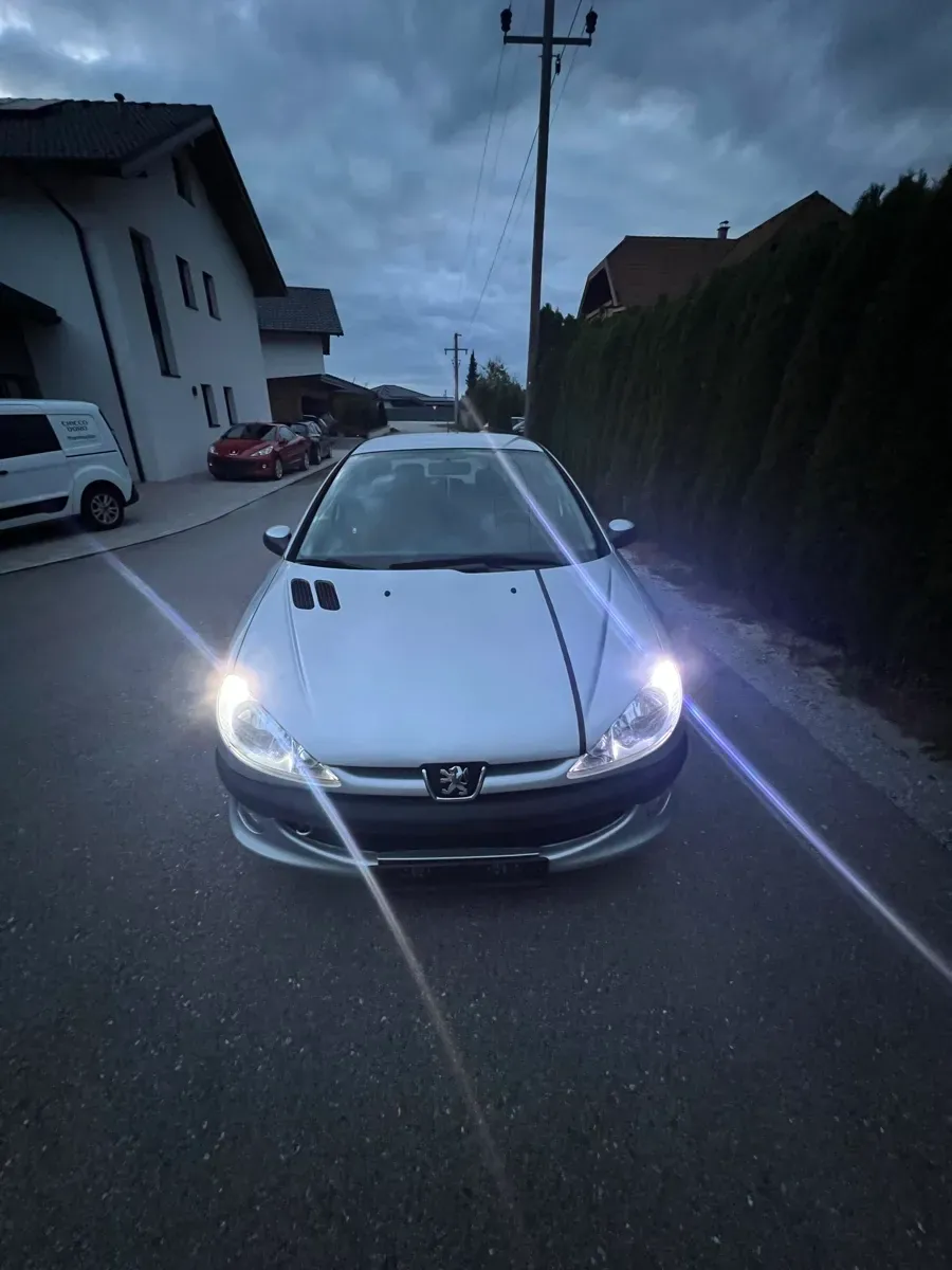 Peugeot 206