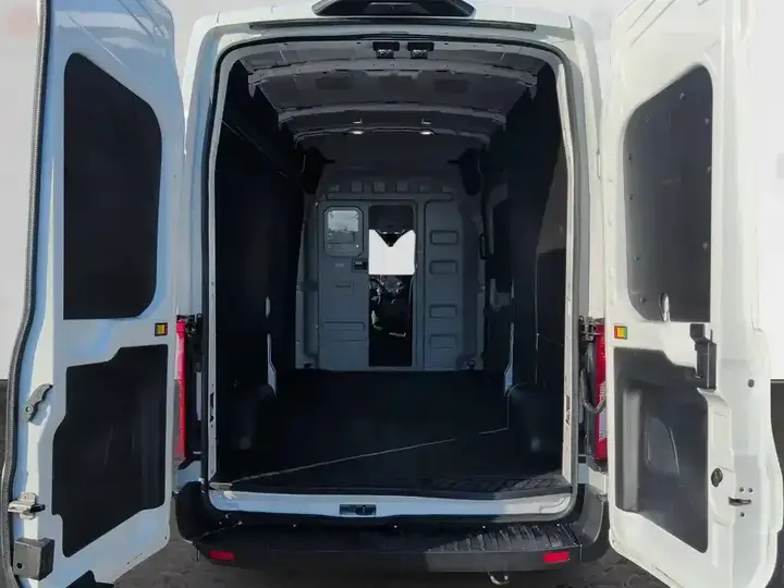 Ford Transit Cargo Van 2025 photo 5