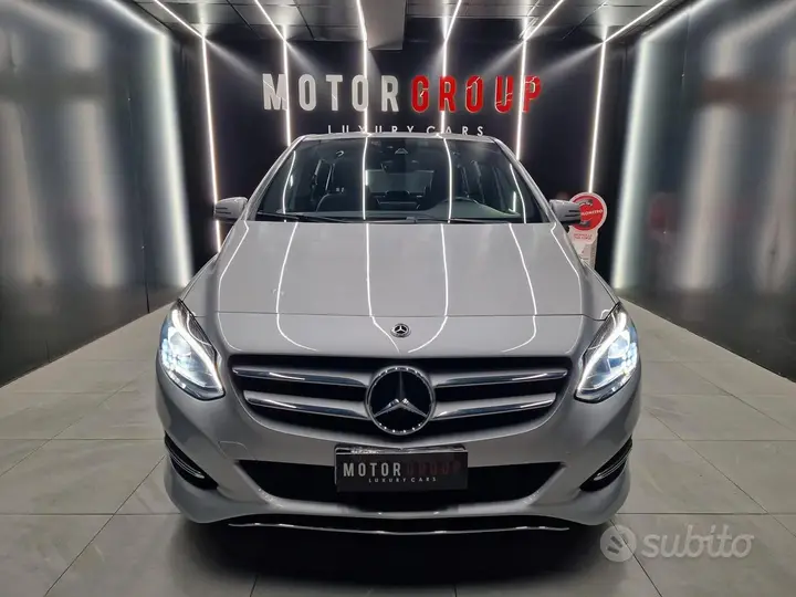 Mercedes-Benz B 180 2017 photo 2