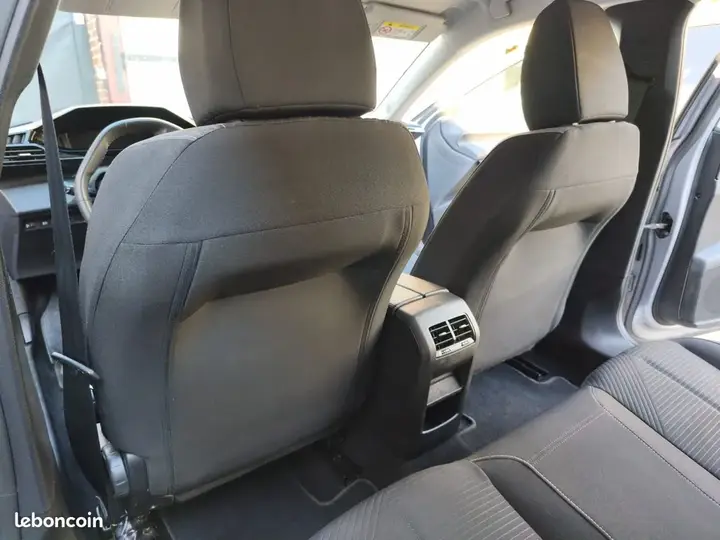 Peugeot 308 2023 photo 3