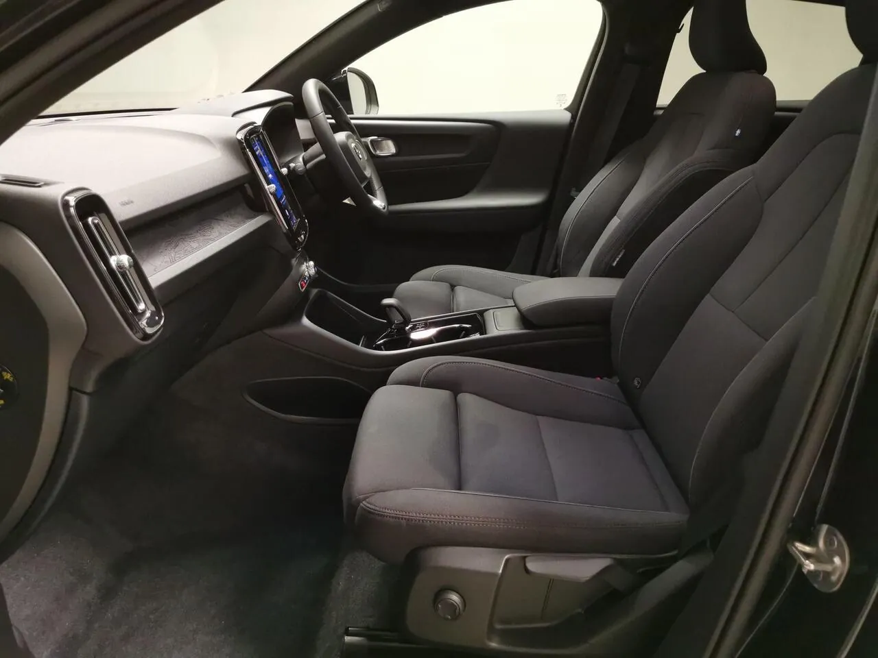 Volvo C40 2023 photo 4