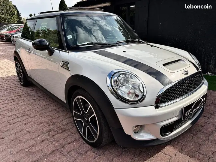 Mini Cooper S 2012 photo 5