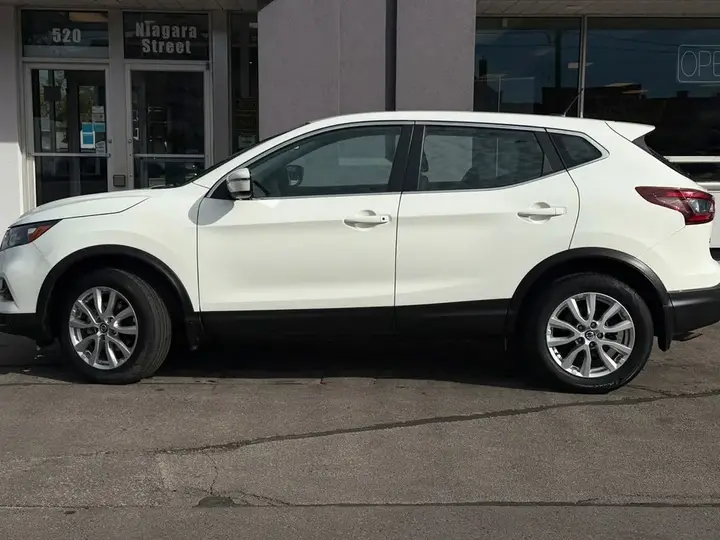 Nissan Qashqai 2023 photo 2