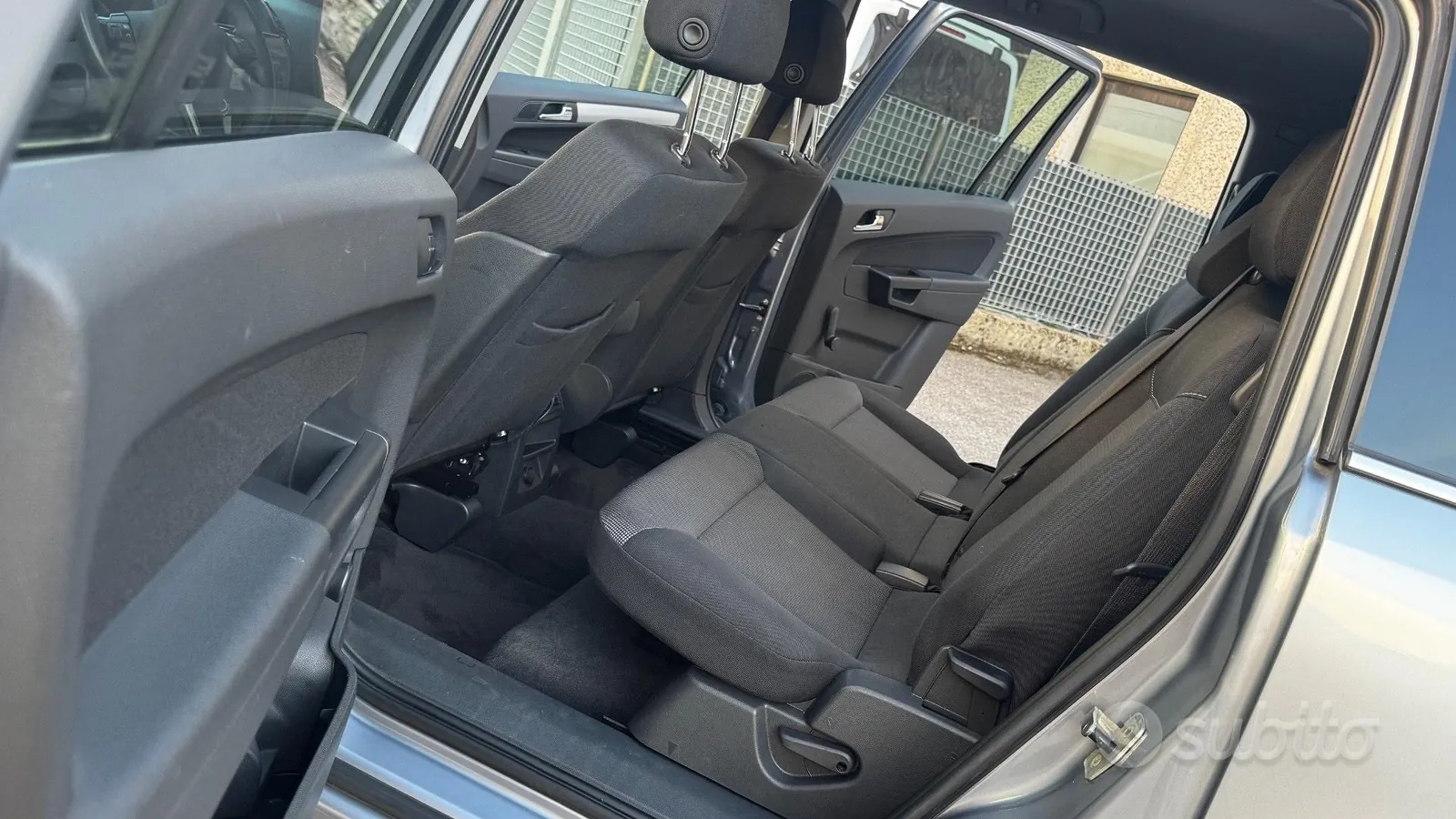 Opel Zafira 2010 photo 5