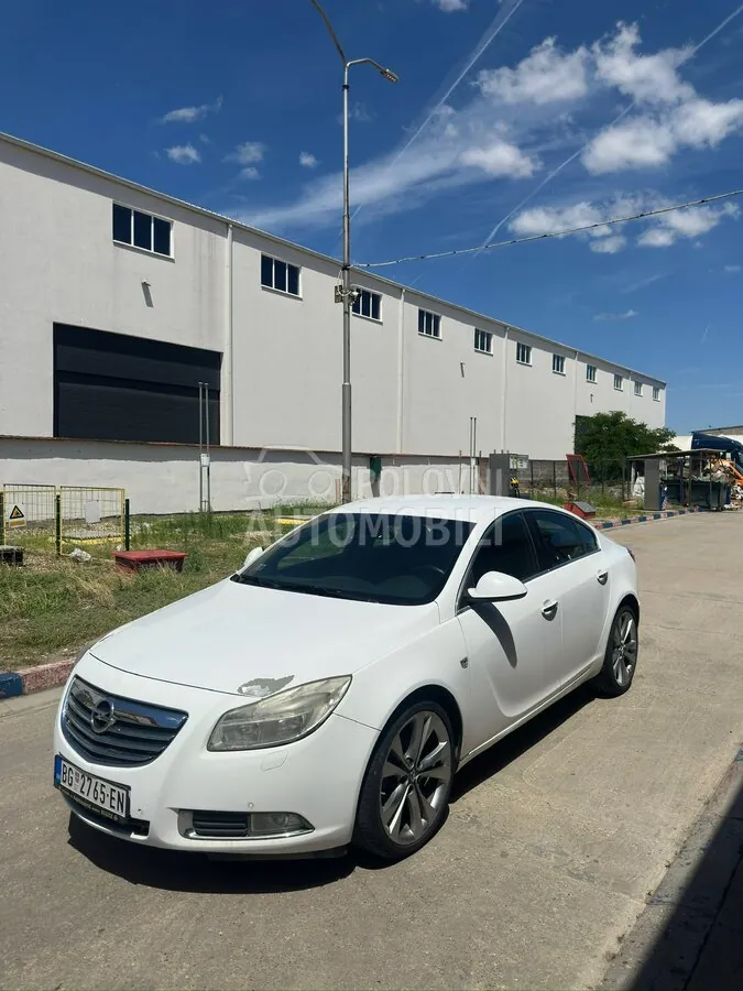Opel Insignia 2010 photo 2