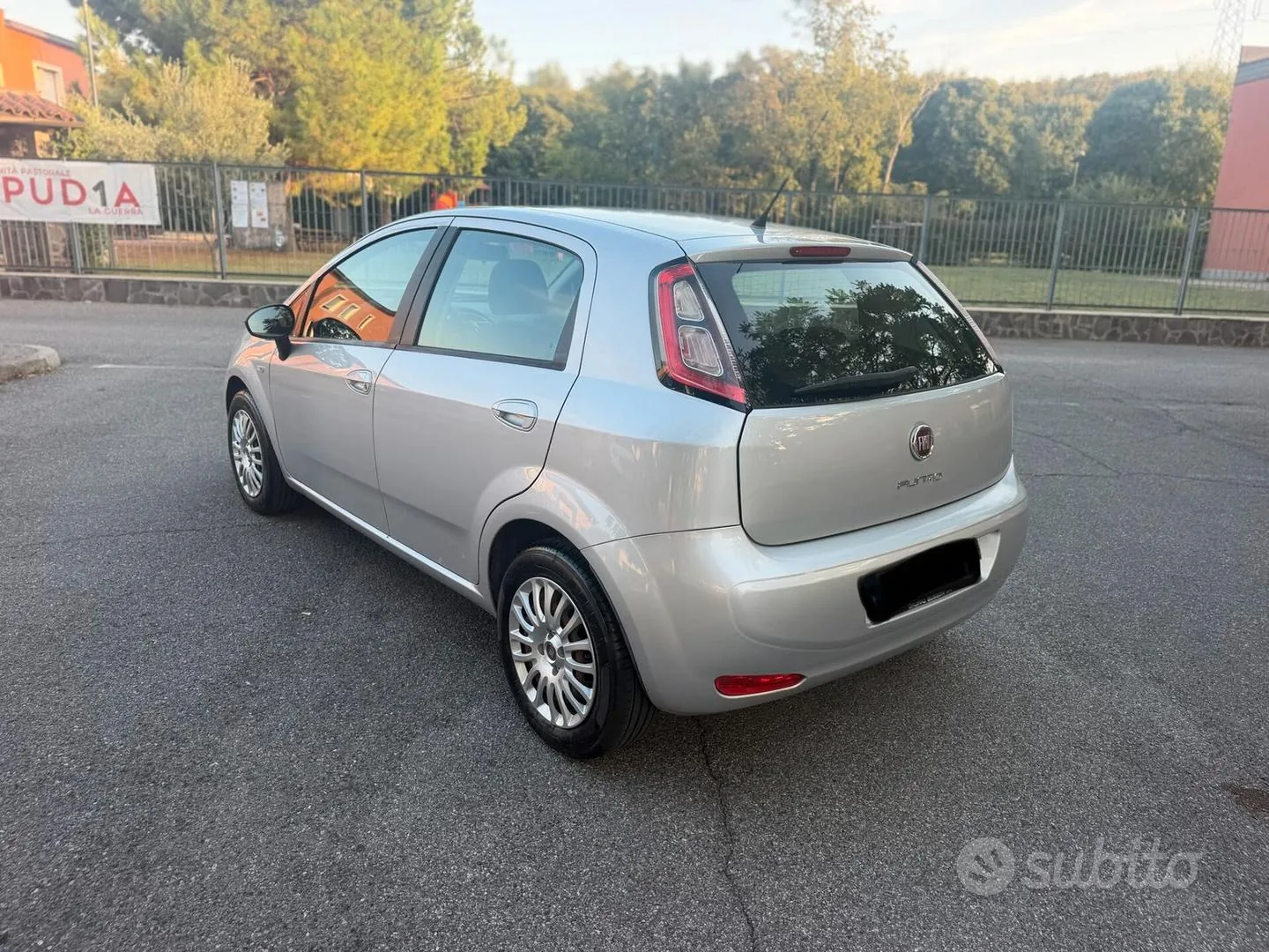 Fiat Punto 2015 photo 4