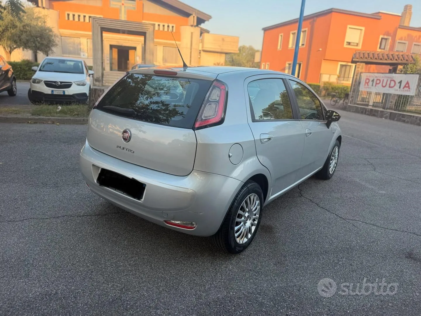 Fiat Punto 2015 photo 5