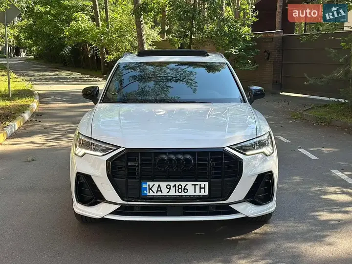 Audi Q3 2022 photo 3