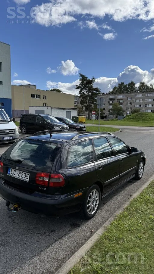 Volvo V40 2003 photo 4