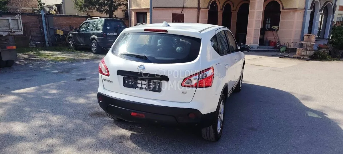 Nissan Qashqai 2013 photo 5