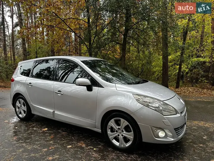 Renault Scenic 2010 photo 3