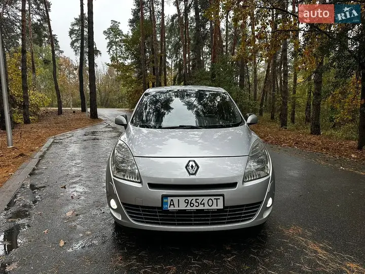 Renault Scenic 2010 photo 2