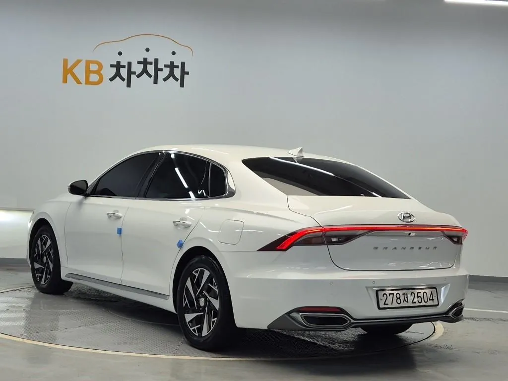 Hyundai Grandeur 2022 photo 2