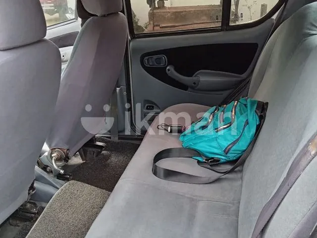 Tata Indica 2004 photo 4